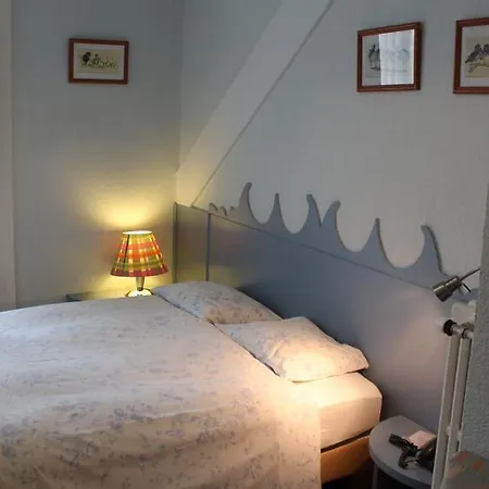 Hotel De 2*