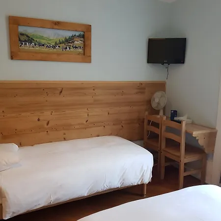 Hotel De 2*